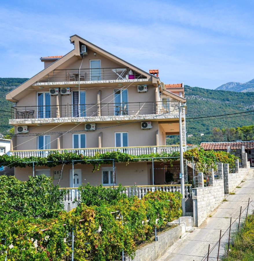 Guest House Ivana Tivat Buitenkant foto