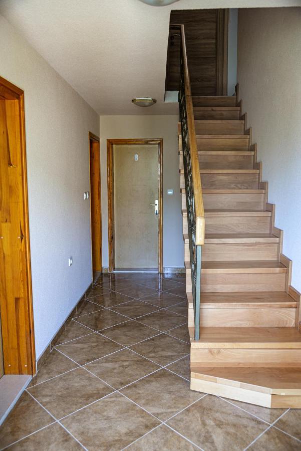 Guest House Ivana Tivat Buitenkant foto