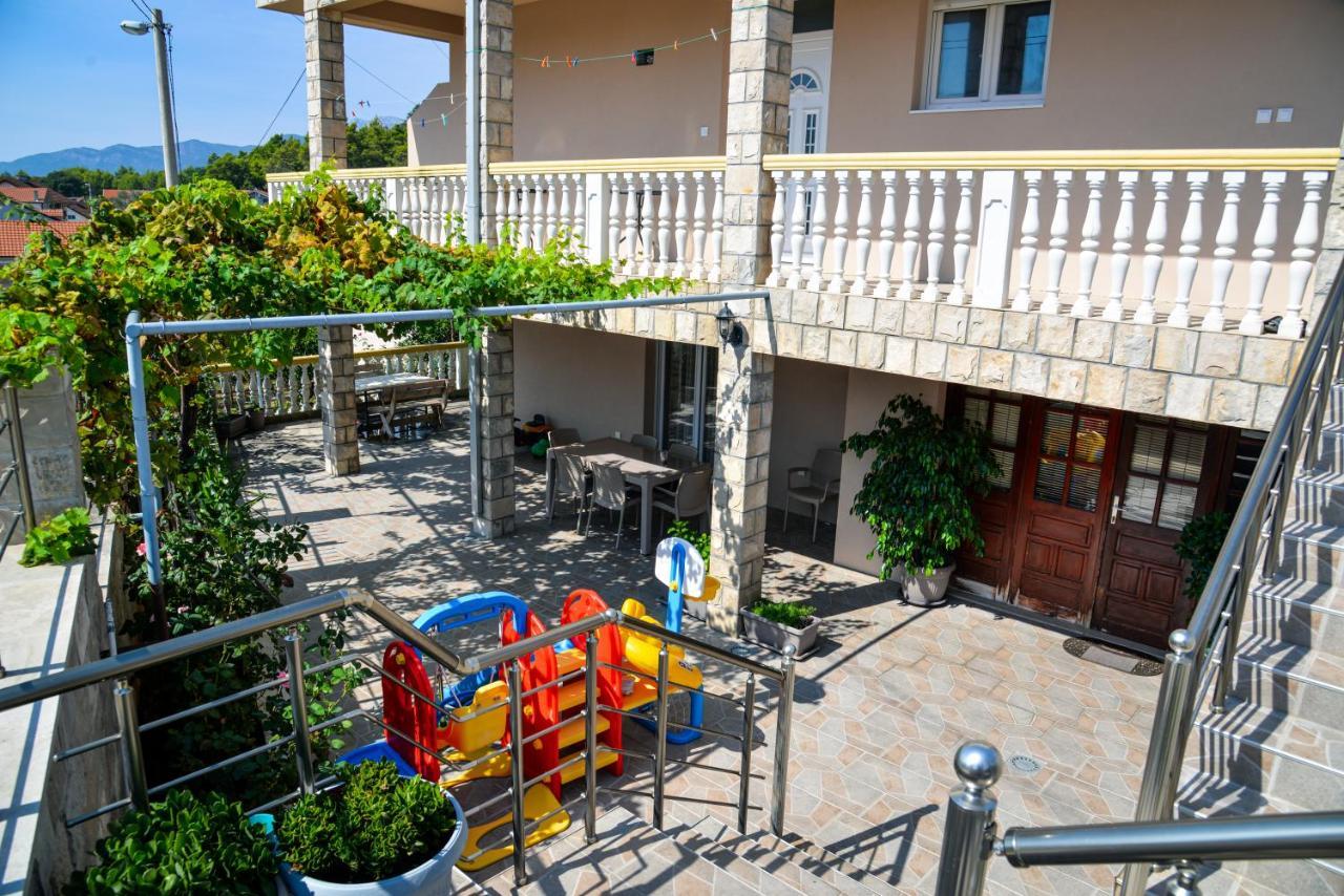 Guest House Ivana Tivat Buitenkant foto