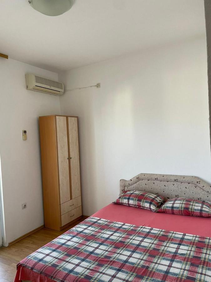 Guest House Ivana Tivat Buitenkant foto