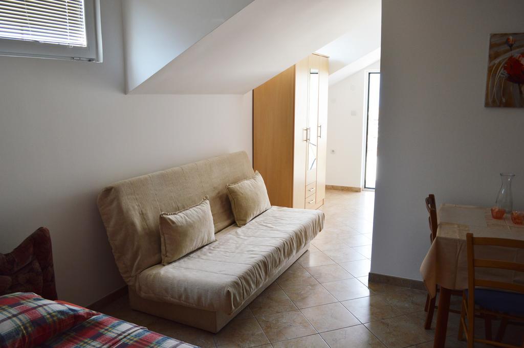 Guest House Ivana Tivat Buitenkant foto