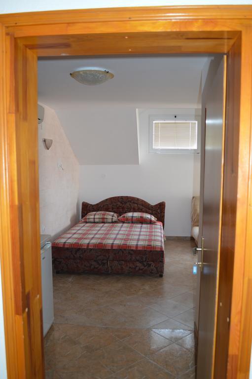 Guest House Ivana Tivat Buitenkant foto